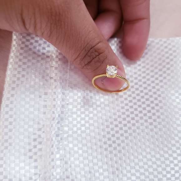 18engagement Ring - Picture 4 of 4